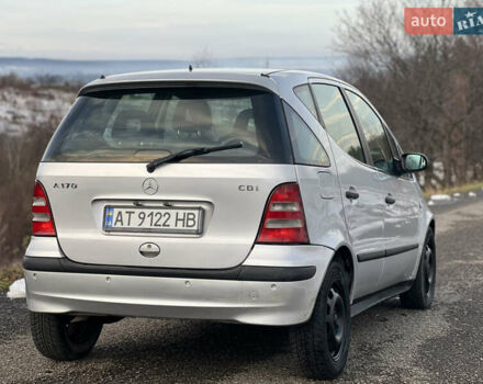 Серый Мерседес А класс, объемом двигателя 1.7 л и пробегом 213 тыс. км за 2999 $, фото 4 на Automoto.ua