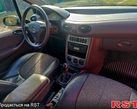 Сірий Мерседес А клас, об'ємом двигуна 1.9 л та пробігом 180 тис. км за 2950 $, фото 3 на Automoto.ua