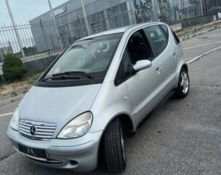 Серый Мерседес А класс, объемом двигателя 1.9 л и пробегом 230 тыс. км за 4500 $, фото 1 на Automoto.ua