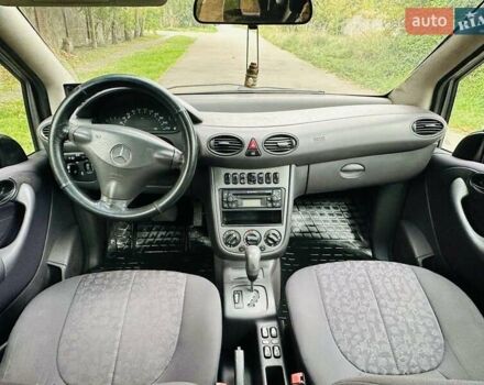 Серый Мерседес А класс, объемом двигателя 1.7 л и пробегом 319 тыс. км за 3700 $, фото 13 на Automoto.ua