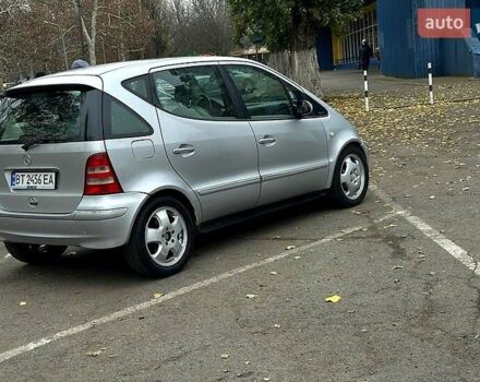 Серый Мерседес А класс, объемом двигателя 1.9 л и пробегом 273 тыс. км за 3800 $, фото 3 на Automoto.ua