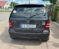 Серый Мерседес А класс, объемом двигателя 1.7 л и пробегом 320 тыс. км за 2000 $, фото 4 на Automoto.ua