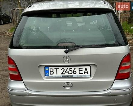 Серый Мерседес А класс, объемом двигателя 1.9 л и пробегом 273 тыс. км за 3800 $, фото 2 на Automoto.ua