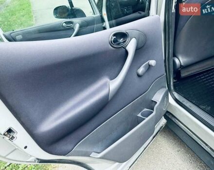 Серый Мерседес А класс, объемом двигателя 1.7 л и пробегом 319 тыс. км за 3700 $, фото 5 на Automoto.ua