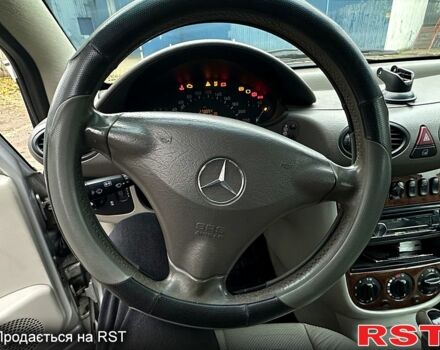 Серый Мерседес А класс, объемом двигателя 1.9 л и пробегом 273 тыс. км за 3800 $, фото 12 на Automoto.ua