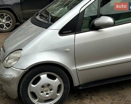 Серый Мерседес А класс, объемом двигателя 1.9 л и пробегом 273 тыс. км за 3800 $, фото 1 на Automoto.ua