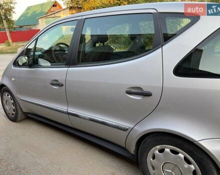 Мерседес А клас 2001 у Дніпро (Дніпропетровську) на Automoto.ua Сірий Мерседес А клас, об'ємом двигуна 1.7 л та пробігом 330 тис. км за 3900 $, фото 5 на Automoto.ua