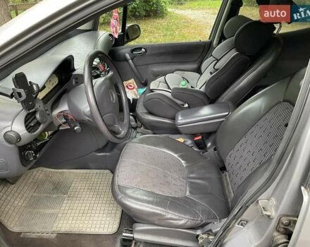 Серый Мерседес А класс, объемом двигателя 1.6 л и пробегом 261 тыс. км за 3700 $, фото 9 на Automoto.ua