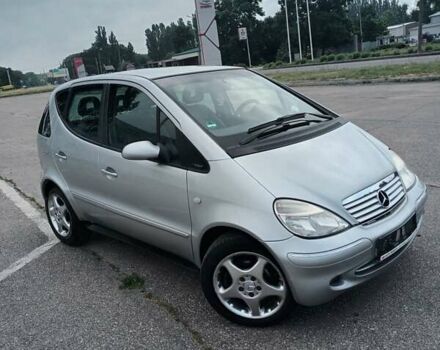 Серый Мерседес А класс, объемом двигателя 1.9 л и пробегом 230 тыс. км за 4500 $, фото 2 на Automoto.ua