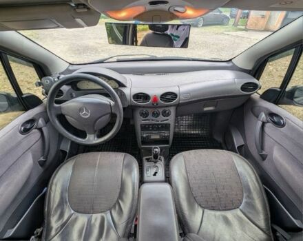 Серый Мерседес А класс, объемом двигателя 1.7 л и пробегом 320 тыс. км за 3500 $, фото 10 на Automoto.ua