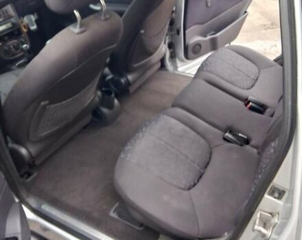 Серый Мерседес А класс, объемом двигателя 1.7 л и пробегом 285 тыс. км за 4500 $, фото 30 на Automoto.ua