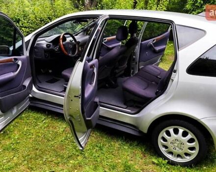 Сірий Мерседес А клас, об'ємом двигуна 1.6 л та пробігом 208 тис. км за 3900 $, фото 21 на Automoto.ua