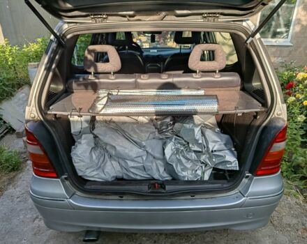 Серый Мерседес А класс, объемом двигателя 1.7 л и пробегом 300 тыс. км за 3200 $, фото 2 на Automoto.ua