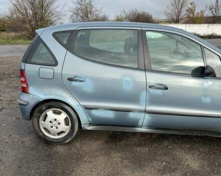 Серый Мерседес А класс, объемом двигателя 1.7 л и пробегом 288 тыс. км за 2300 $, фото 3 на Automoto.ua