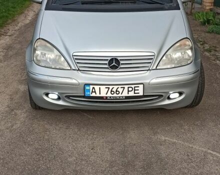 Сірий Мерседес А клас, об'ємом двигуна 1.7 л та пробігом 287 тис. км за 3900 $, фото 1 на Automoto.ua