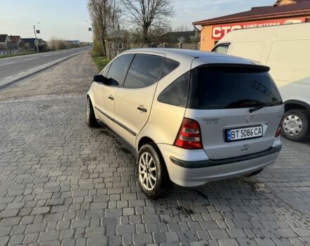 Серый Мерседес А класс, объемом двигателя 1.7 л и пробегом 224 тыс. км за 4000 $, фото 6 на Automoto.ua