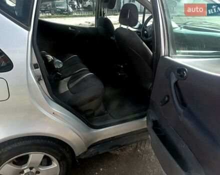 Сірий Мерседес А клас, об'ємом двигуна 1.7 л та пробігом 319 тис. км за 3000 $, фото 9 на Automoto.ua