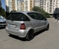 Серый Мерседес А класс, объемом двигателя 1.7 л и пробегом 250 тыс. км за 2200 $, фото 4 на Automoto.ua