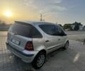 Серый Мерседес А класс, объемом двигателя 1.7 л и пробегом 224 тыс. км за 4000 $, фото 2 на Automoto.ua