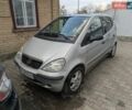 Серый Мерседес А класс, объемом двигателя 1.6 л и пробегом 254 тыс. км за 4000 $, фото 1 на Automoto.ua