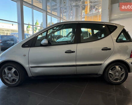 Серый Мерседес А класс, объемом двигателя 1.6 л и пробегом 244 тыс. км за 4450 $, фото 3 на Automoto.ua