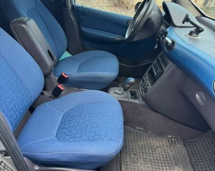 Серый Мерседес А класс, объемом двигателя 1.7 л и пробегом 224 тыс. км за 4000 $, фото 5 на Automoto.ua