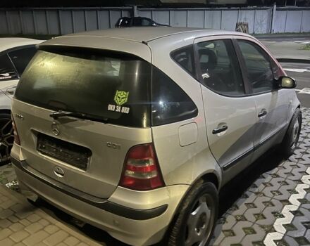 Серый Мерседес А класс, объемом двигателя 1.7 л и пробегом 300 тыс. км за 1893 $, фото 1 на Automoto.ua