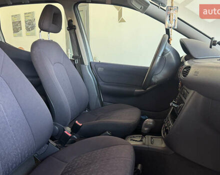 Серый Мерседес А класс, объемом двигателя 1.6 л и пробегом 244 тыс. км за 4450 $, фото 19 на Automoto.ua