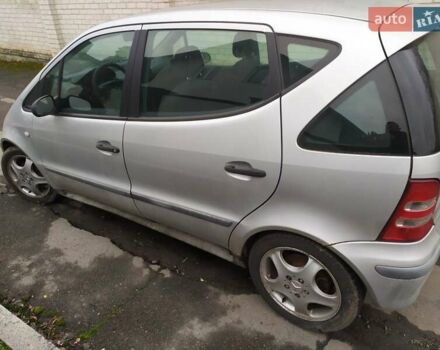 Серый Мерседес А класс, объемом двигателя 1.7 л и пробегом 220 тыс. км за 1600 $, фото 1 на Automoto.ua