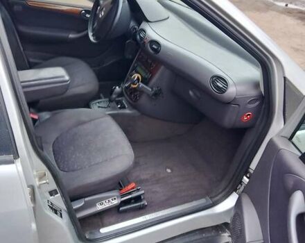 Серый Мерседес А класс, объемом двигателя 1.7 л и пробегом 285 тыс. км за 4500 $, фото 34 на Automoto.ua