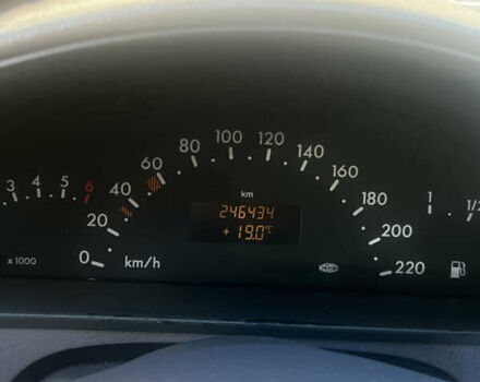 Серый Мерседес А класс, объемом двигателя 1.6 л и пробегом 246 тыс. км за 3500 $, фото 1 на Automoto.ua