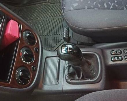 Серый Мерседес А класс, объемом двигателя 1.7 л и пробегом 287 тыс. км за 3900 $, фото 5 на Automoto.ua