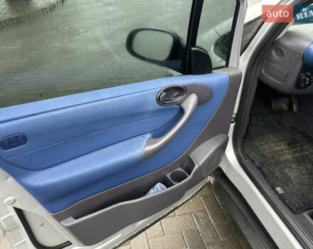 Сірий Мерседес А клас, об'ємом двигуна 1.69 л та пробігом 267 тис. км за 4200 $, фото 10 на Automoto.ua