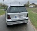 Серый Мерседес А класс, объемом двигателя 1.7 л и пробегом 300 тыс. км за 3000 $, фото 1 на Automoto.ua