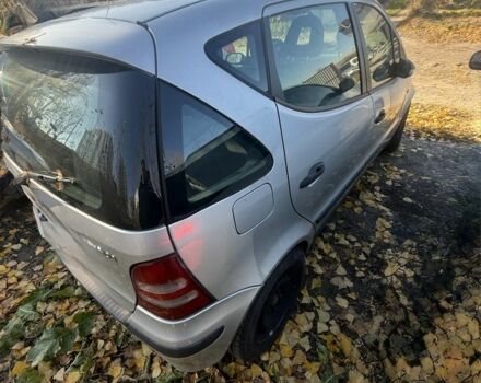 Серый Мерседес А класс, объемом двигателя 1.7 л и пробегом 200 тыс. км за 900 $, фото 4 на Automoto.ua