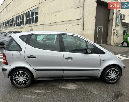 Серый Мерседес А класс, объемом двигателя 1.69 л и пробегом 163 тыс. км за 4200 $, фото 4 на Automoto.ua