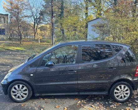 Сірий Мерседес А клас, об'ємом двигуна 1.7 л та пробігом 280 тис. км за 3200 $, фото 3 на Automoto.ua