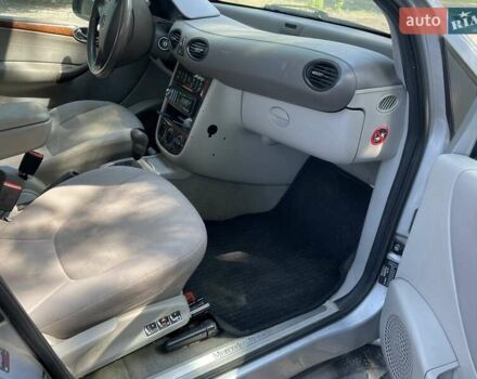 Серый Мерседес А класс, объемом двигателя 1.9 л и пробегом 164 тыс. км за 2900 $, фото 12 на Automoto.ua