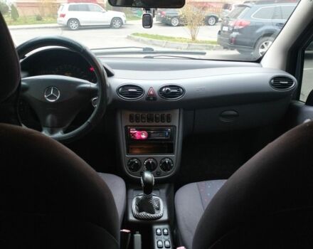 Сірий Мерседес А клас, об'ємом двигуна 1.6 л та пробігом 225 тис. км за 3650 $, фото 9 на Automoto.ua