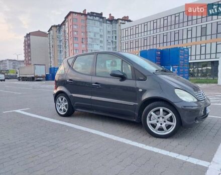 Серый Мерседес А класс, объемом двигателя 1.9 л и пробегом 172 тыс. км за 4400 $, фото 7 на Automoto.ua