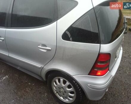 Серый Мерседес А класс, объемом двигателя 1.6 л и пробегом 200 тыс. км за 4500 $, фото 3 на Automoto.ua