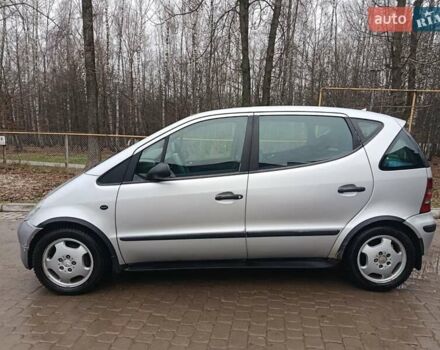 Серый Мерседес А класс, объемом двигателя 1.69 л и пробегом 180 тыс. км за 3500 $, фото 5 на Automoto.ua