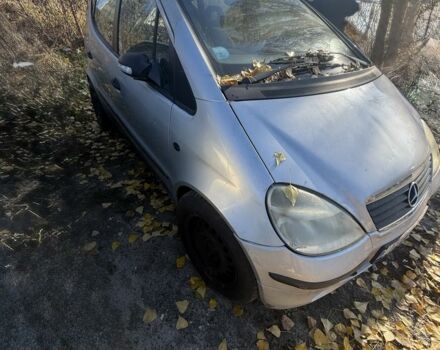 Серый Мерседес А класс, объемом двигателя 1.7 л и пробегом 200 тыс. км за 900 $, фото 2 на Automoto.ua