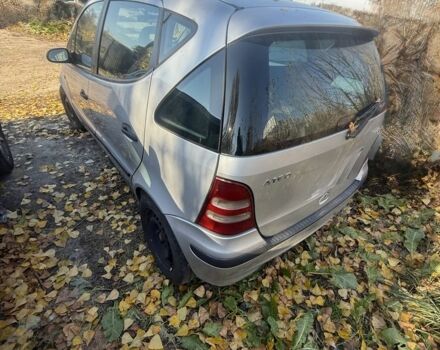 Серый Мерседес А класс, объемом двигателя 1.7 л и пробегом 200 тыс. км за 900 $, фото 5 на Automoto.ua