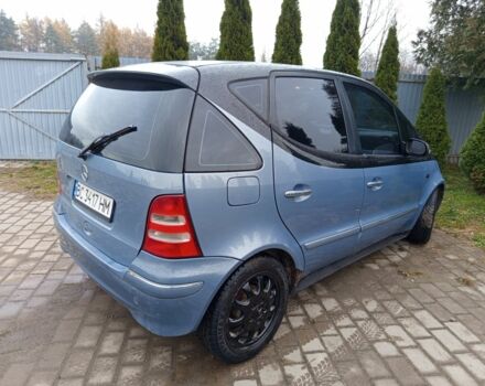 Серый Мерседес А класс, объемом двигателя 1.7 л и пробегом 300 тыс. км за 2500 $, фото 3 на Automoto.ua