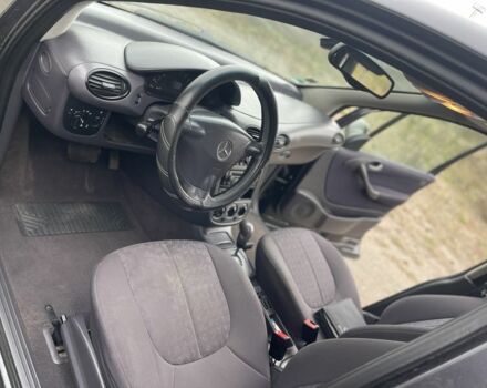 Мерседес А класс 2003 в Кременчуге на Automoto.ua Серый Мерседес А класс, объемом двигателя 1.6 л и пробегом 202 тыс. км за 3600 $, фото 9 на Automoto.ua