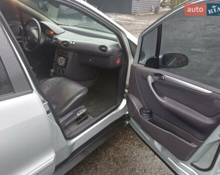 Серый Мерседес А класс, объемом двигателя 1.6 л и пробегом 200 тыс. км за 4500 $, фото 9 на Automoto.ua