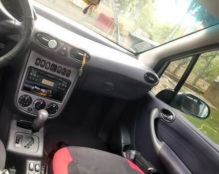 Серый Мерседес А класс, объемом двигателя 1.7 л и пробегом 238 тыс. км за 4300 $, фото 6 на Automoto.ua