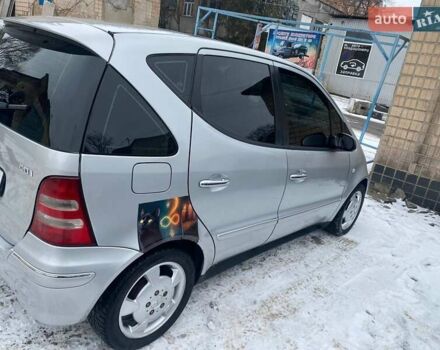 Сірий Мерседес А клас, об'ємом двигуна 1.6 л та пробігом 250 тис. км за 4000 $, фото 2 на Automoto.ua