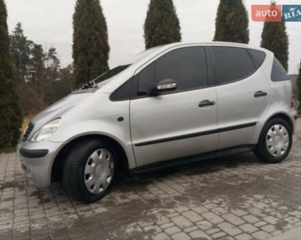 Серый Мерседес А класс, объемом двигателя 1.7 л и пробегом 265 тыс. км за 3555 $, фото 1 на Automoto.ua